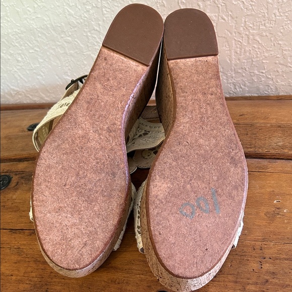 House of Harlow 1960 Lace Wedge Sandals | 8.5 | Cream and Tan - Picture 7 of 9